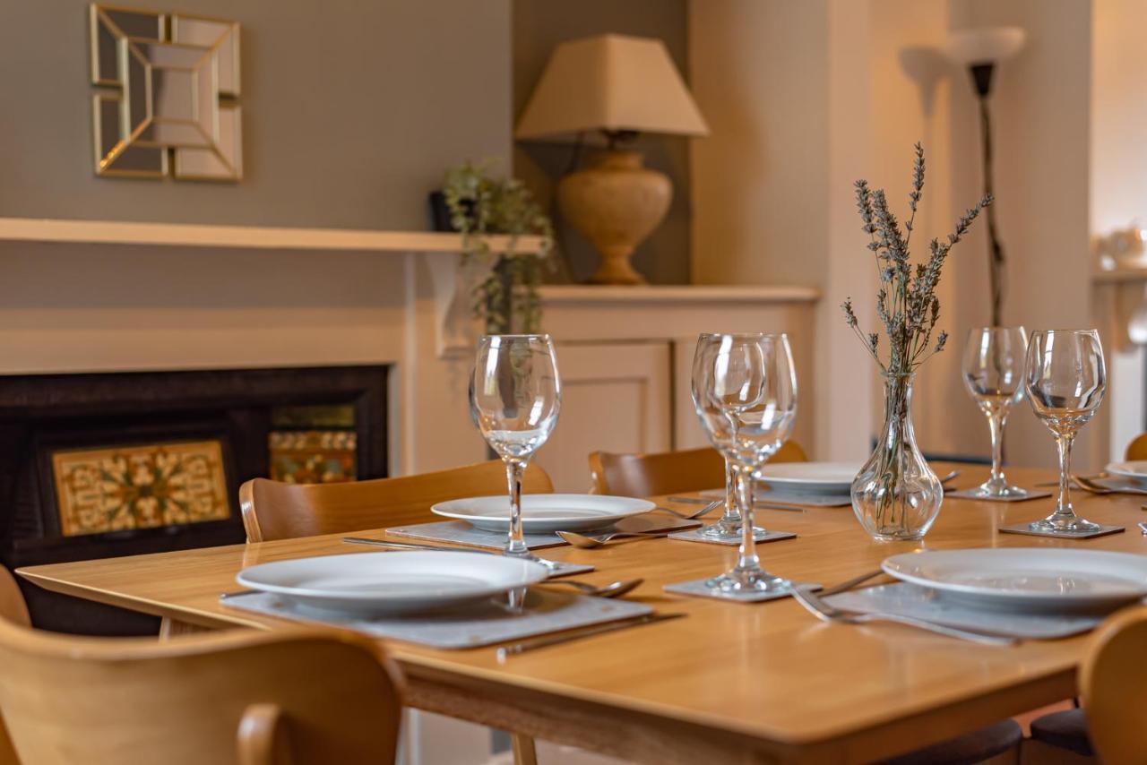 Apartment Cosy 2 Bedroom House Sleeps 6 - With Free Wifi & Garden By Roost Reading